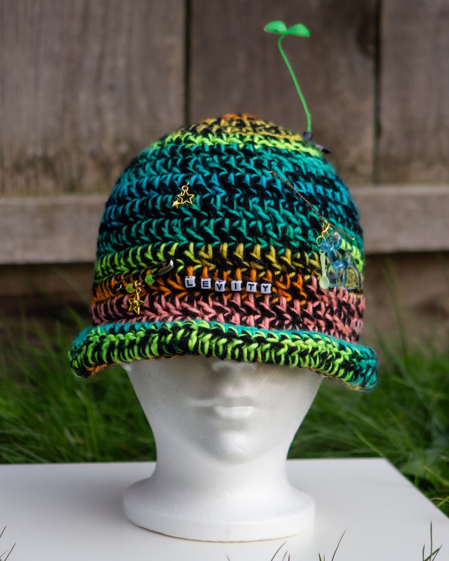 'LEVITY' Bucket Hat (size S)