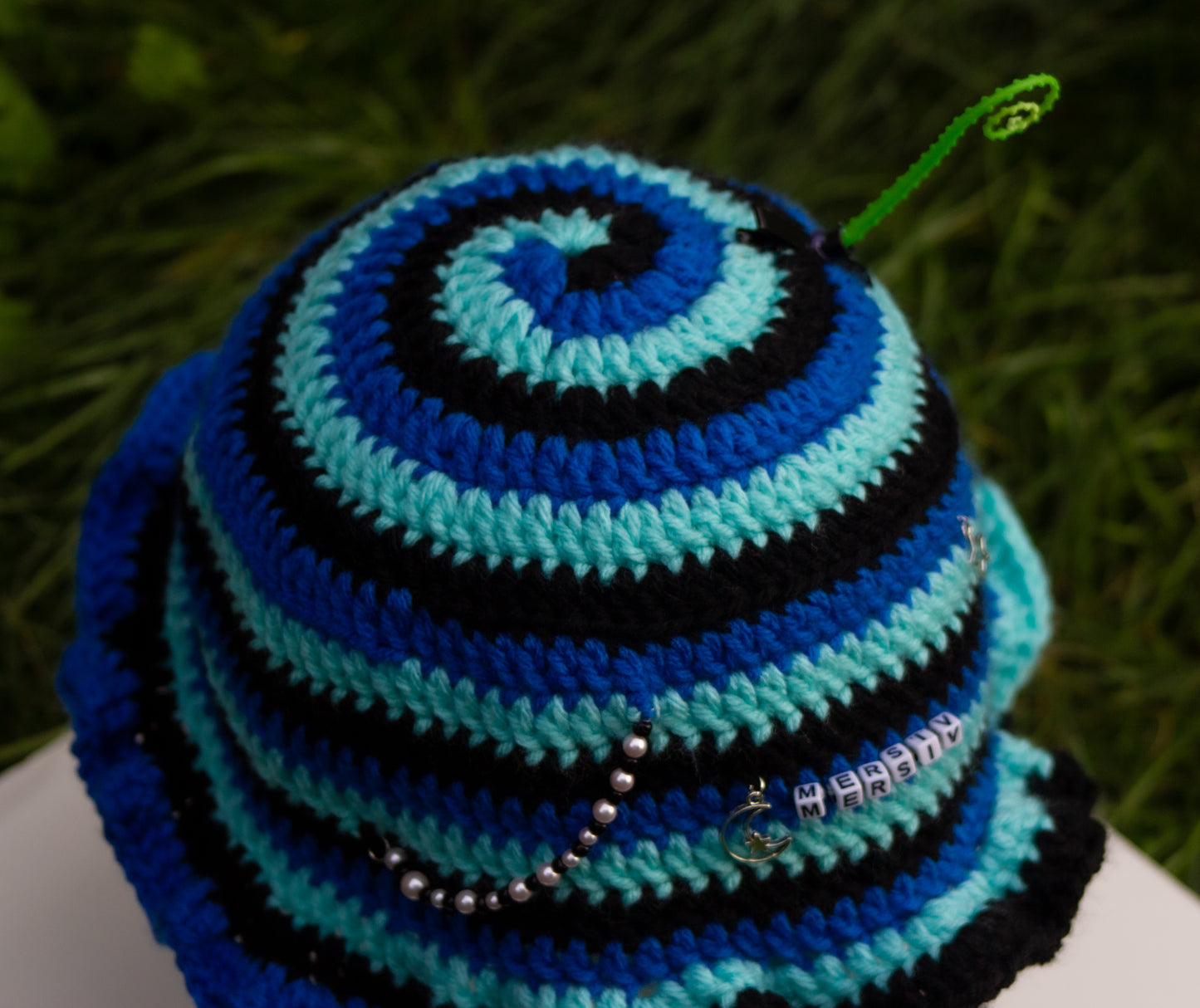 'MERSIV' Bucket Hat (size M)