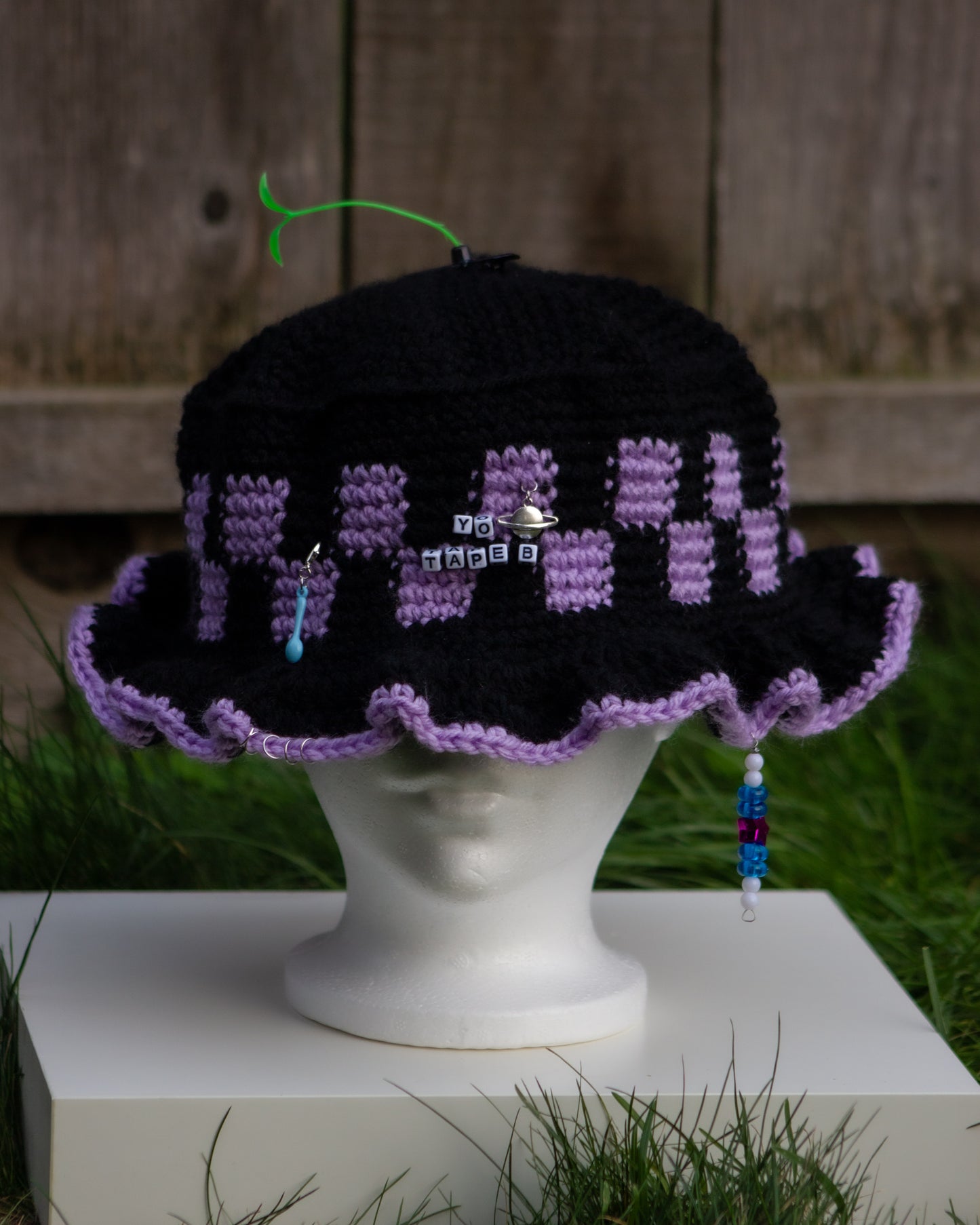 'YO TAPE B' Bucket Hat (size L)